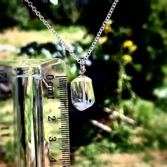 Genuine Hand Cut Crystal Quartz Pendant Necklace! - Picture 6 of 8
